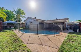 3 dormitorio casa de pueblo 185 m² en Coral Springs, Estados Unidos. $565 000
