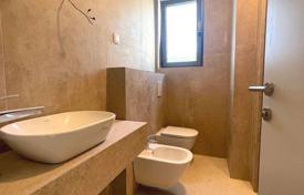 2 dormitorio piso 74 m² en Bečići, Montenegro. 320 000 €