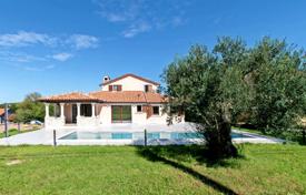 10 dormitorio casa de pueblo 400 m² en Vrsar, Croacia. 1 250 000 €