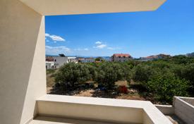 4 dormitorio piso 88 m² en Vodice, Croacia. 282 000 €