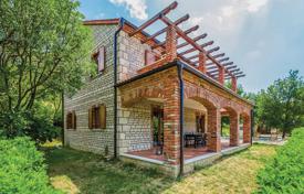 5 dormitorio casa de pueblo 200 m² en Primorje-Gorski Kotar County, Croacia. 470 000 €