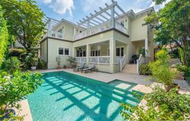 Villa – Key Biscayne, Florida, Estados Unidos. $3 090 000