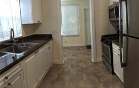 2 dormitorio casa de pueblo 110 m² en Miami, Estados Unidos. $625 000