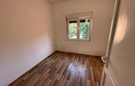 3 dormitorio piso 110 m² en Metković, Croacia. 190 000 €