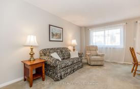 7 dormitorio casa de pueblo en Scarborough, Canadá. C$1 301 000