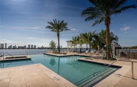 Condominio – North Miami Beach, Florida, Estados Unidos. $1 985 000