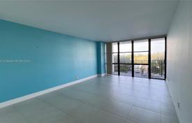 3-dormitorio apartamentos en condominio 135 m² en Hallandale Beach, Estados Unidos. $415 000