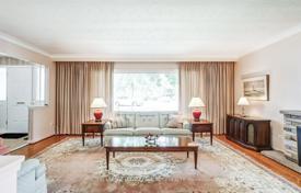8 dormitorio casa de pueblo en North York, Canadá. C$1 866 000