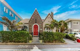 Casa de pueblo – Hollywood, Florida, Estados Unidos. $2 400 000