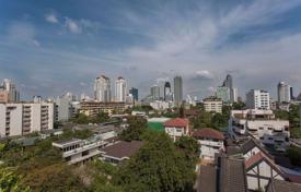 1-dormitorio apartamentos en condominio en Watthana, Tailandia. $240 000