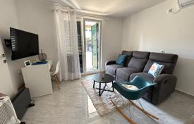 3 dormitorio piso 57 m² en Vodice, Croacia. 225 000 €