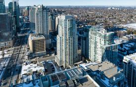 5 dormitorio piso en North York, Canadá. C$797 000