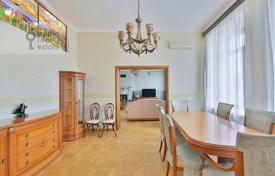 5 dormitorio piso 170 m² en Basmanny district, Rusia. 100 000 ₽  por semana