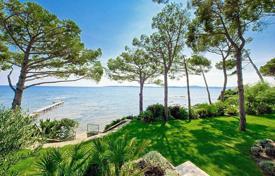 22 dormitorio villa en Sainte-Maxime, Francia. Price on request