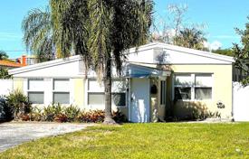 Casa de pueblo – North Miami Beach, Florida, Estados Unidos. $539 000