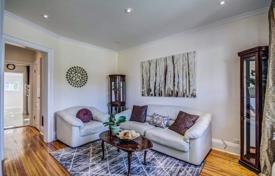 4 dormitorio casa de pueblo en York, Canadá. C$1 332 000