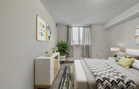 6 dormitorio piso en Scarborough, Canadá. C$733 000