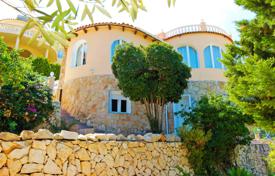 3 dormitorio chalet 352 m² en Calp, España. 460 000 €