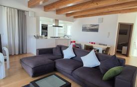 5 dormitorio piso 155 m² en Murter, Croacia. 575 000 €