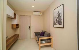 1-dormitorio apartamentos en condominio en Khlong Toei, Tailandia. $190 000