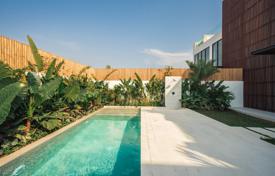 3 dormitorio villa 280 m² en Batu Bolong Beach, Indonesia. $675 000