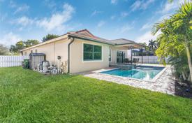 Casa de pueblo – Pembroke Pines, Broward, Florida,  Estados Unidos. $899 000