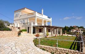 Villa – Kranidi, Administration of the Peloponnese, Western Greece and the Ionian Islands, Grecia. 770 000 €
