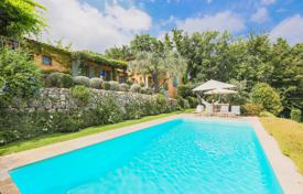 Villa – Provenza - Alpes - Costa Azul, Francia. 3 600 €  por semana