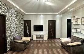 4 dormitorio piso 100 m² en Tiflis, Georgia. $125 000