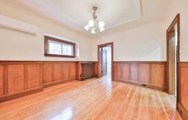 4 dormitorio casa de pueblo en Etobicoke, Canadá. C$2 002 000