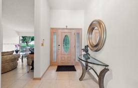 5 dormitorio casa de pueblo 363 m² en Miami, Estados Unidos. $1 184 000