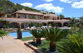 Villa – Ibiza, Islas Baleares, España. 22 500 €  por semana