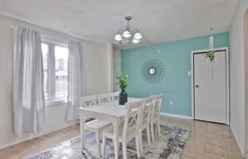 4 dormitorio casa de pueblo en York, Canadá. C$1 059 000