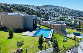 Casas con vistas al mar en un complejo boutique en Bodrum Yalikavak. $1 361 000