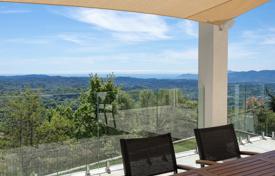 6 dormitorio villa en Grasse, Francia. 1 395 000 €
