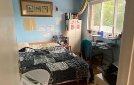 8 dormitorio adosado en North York, Canadá. C$1 220 000