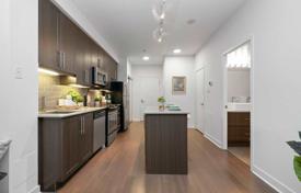 2 dormitorio piso en Queen Street West, Canadá. C$854 000