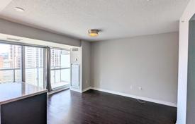 Piso – Yonge Street, Toronto, Ontario,  Canadá. C$974 000