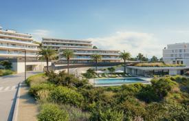 7 dormitorio piso 247 m² en Estepona, España. 958 000 €