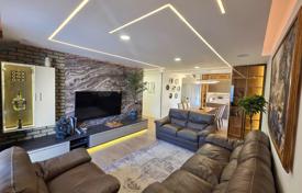 3 dormitorio piso 106 m² en Bečići, Montenegro. 350 000 €
