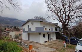 4 dormitorio casa de pueblo 180 m² en Sutomore, Montenegro. 190 000 €