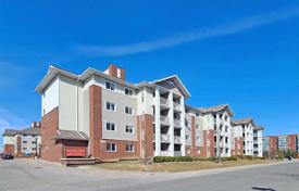 6 dormitorio piso en Scarborough, Canadá. C$800 000