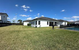 Casa de pueblo – Homestead, Florida, Estados Unidos. $1 699 000