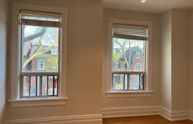 12 dormitorio adosado en Old Toronto, Canadá. C$2 485 000