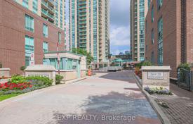 5 dormitorio piso en North York, Canadá. C$965 000