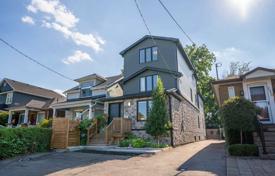 Casa de pueblo – George Street, Toronto, Ontario,  Canadá. C$2 095 000