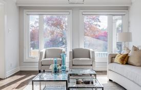 12 dormitorio casa de pueblo en North York, Canadá. C$2 208 000