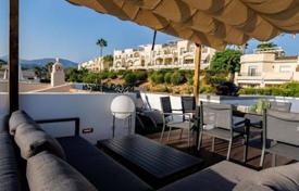 3 dormitorio ático 180 m² en Benahavis, España. Price on request