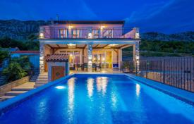 3 dormitorio villa 260 m² en Litsko-Senskaya County, Croacia. 1 200 000 €