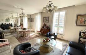 4 dormitorio piso 156 m² en Le Carré d'Or, Francia. 1 300 000 €